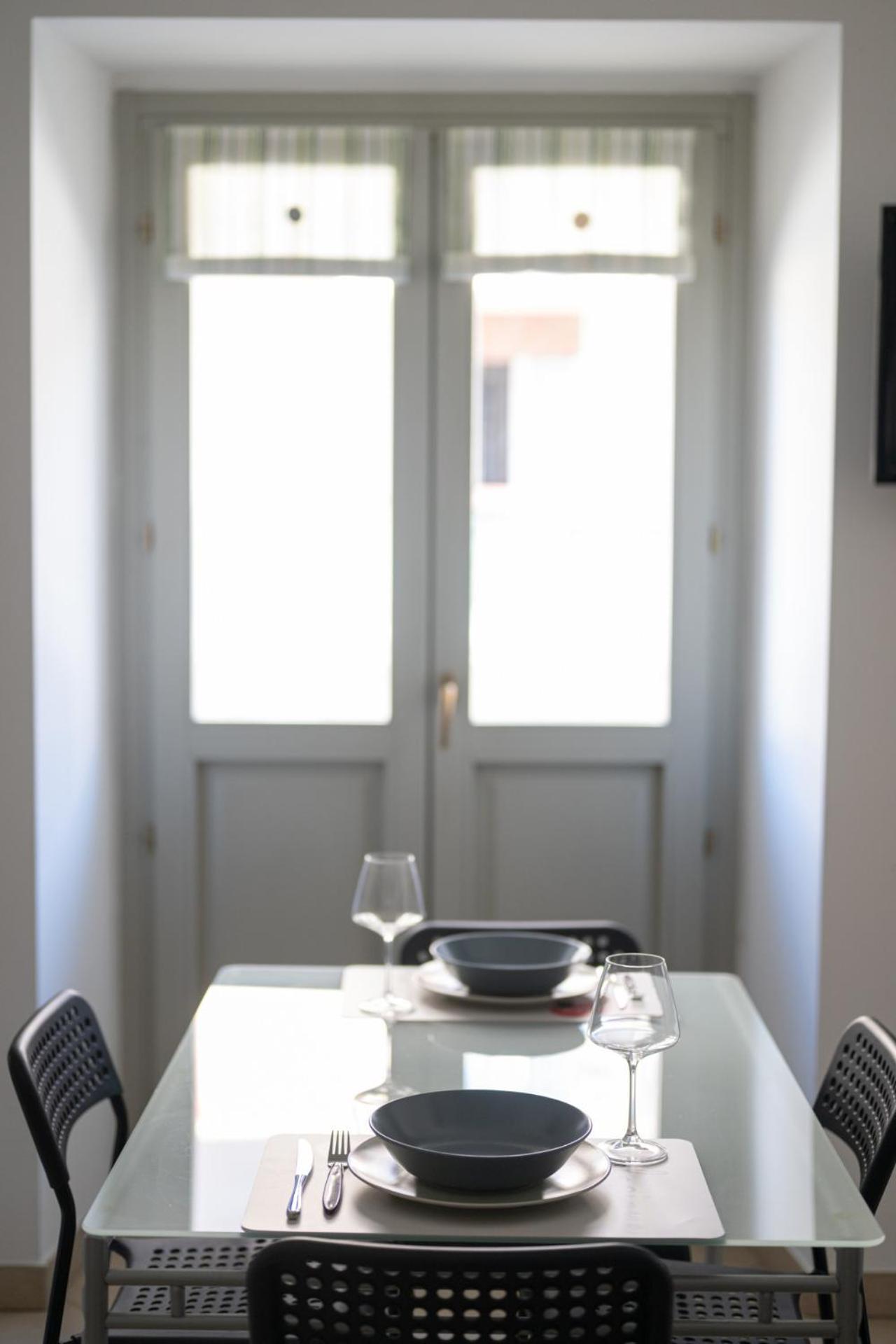 Aurora Retreat, La Tua Base Per Esplorare Torino Apartment ภายนอก รูปภาพ